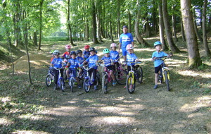 Initiation VTT - entrainements dans la forêt