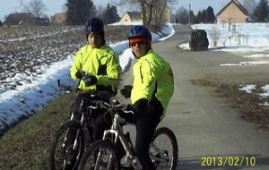 Sortie du dimanche 10/02/2013. Sortie bien fraiche au départ -6° et puis quelques problèmes mécaniques du à la glace qui s'est formée partout sur les vélos.