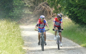 Au 2ème ravitaillement des 53 et 71km VTT.