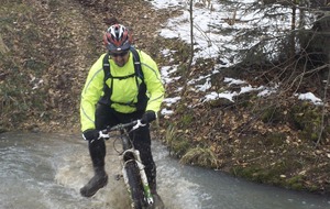 Sortie du dimanche 28 février 2016. Traversée de rivière à l'arrière de Romagny.