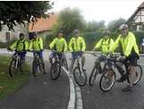 Sortie du dimanche 25 août 2013. A l'arrivée de la rando de Montreux-Jeune. Avec en prime, un peu de boue .... thalasso gratuite pour nos visages et gambettes.