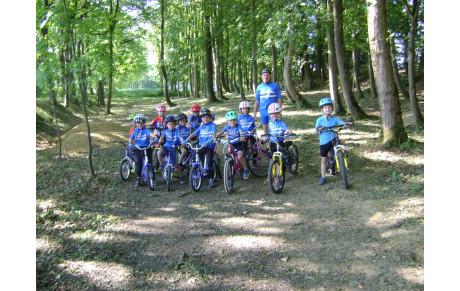 Initiation VTT - 17/06/2017 - En vidéo dans la forêt.